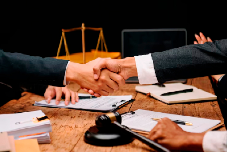 Maestría en Derecho con mención en Derecho Civil y Comercial